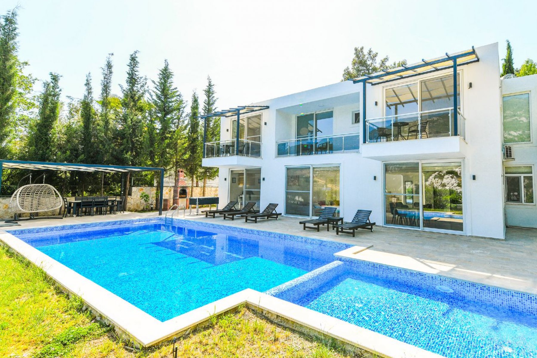 Villa WhiteStone