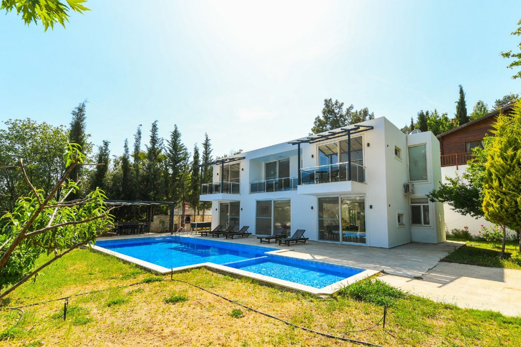 Villa WhiteStone