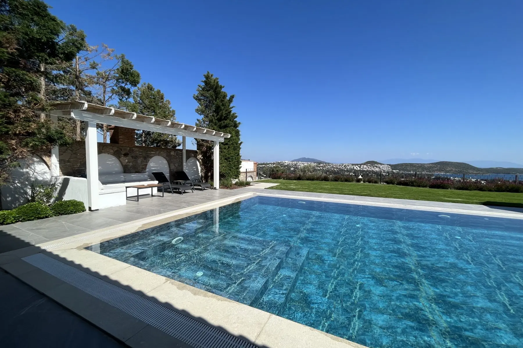 Bodrum Turgutreiste 5 Odalı Özel Havuzlu Deniz Manzaralı Villa Su