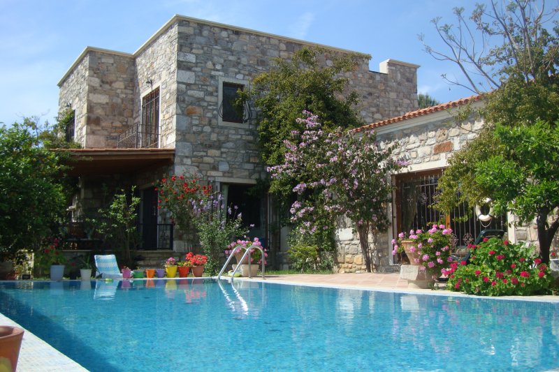 Bodrum Bitezde 5 Odalı Özel Havuzlu Villa