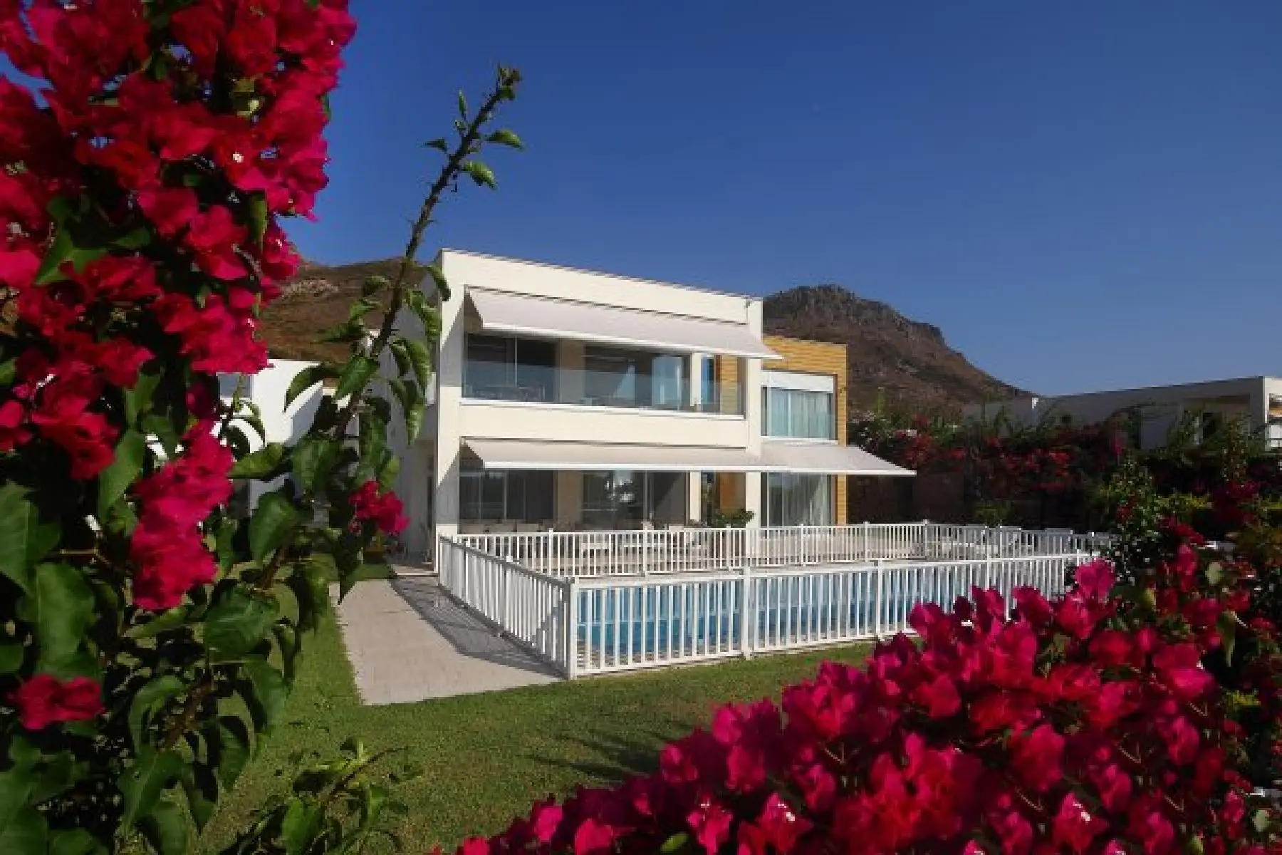 Bodrum Turgutreiste Muhteşem Deniz Manzaralı 5+2 Villa