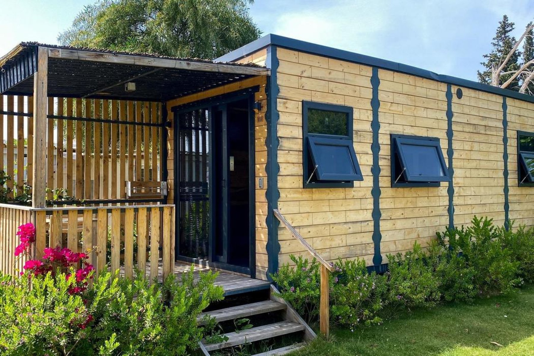 Bitez Bungalow Tatili , denize sıfır tiny house 