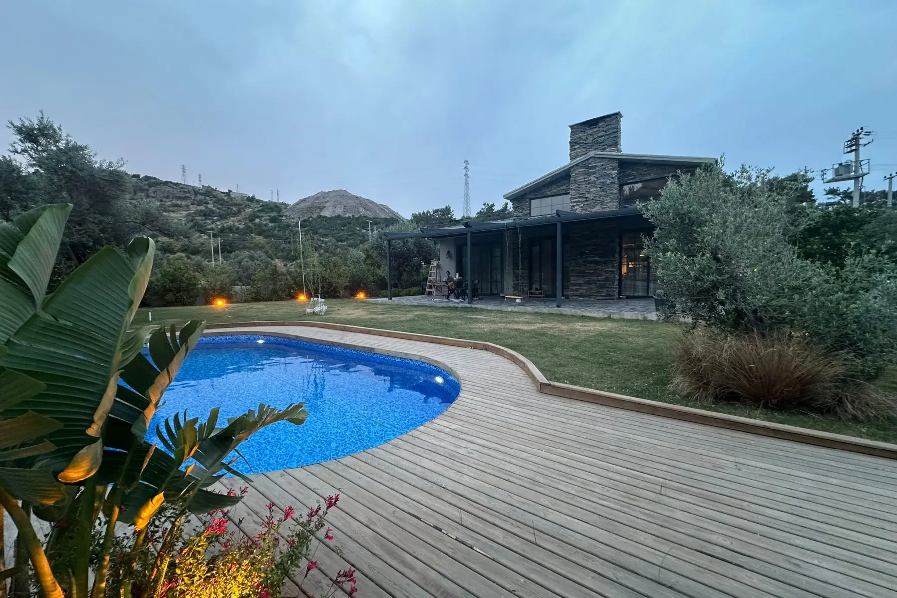 GÖLTÜRKBÜKÜ ÖZEL HAVUZLU TEK KATLI DOĞA MANZARALI MÜSTAKİL VİLLA