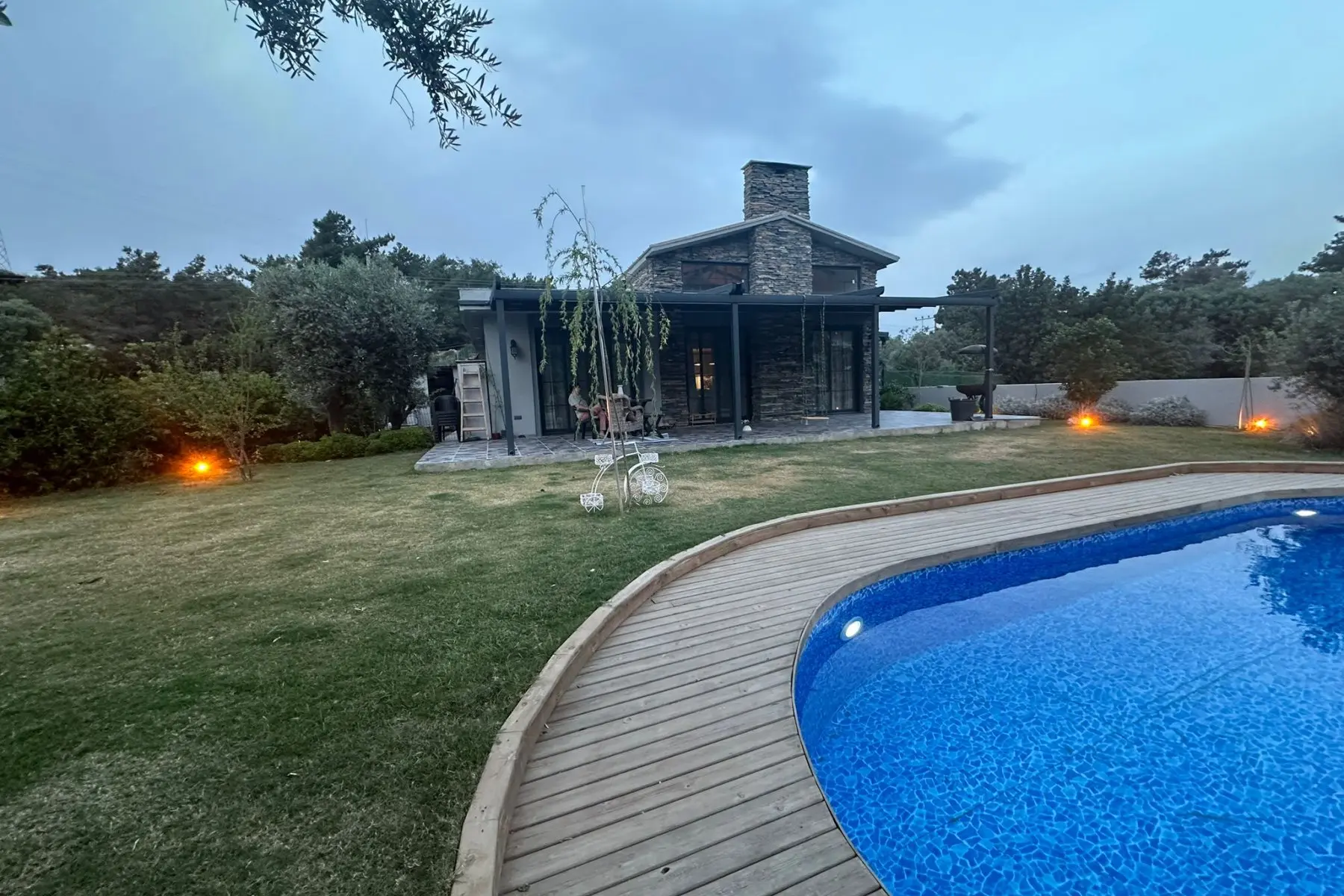 GÖLTÜRKBÜKÜ ÖZEL HAVUZLU TEK KATLI DOĞA MANZARALI MÜSTAKİL VİLLA