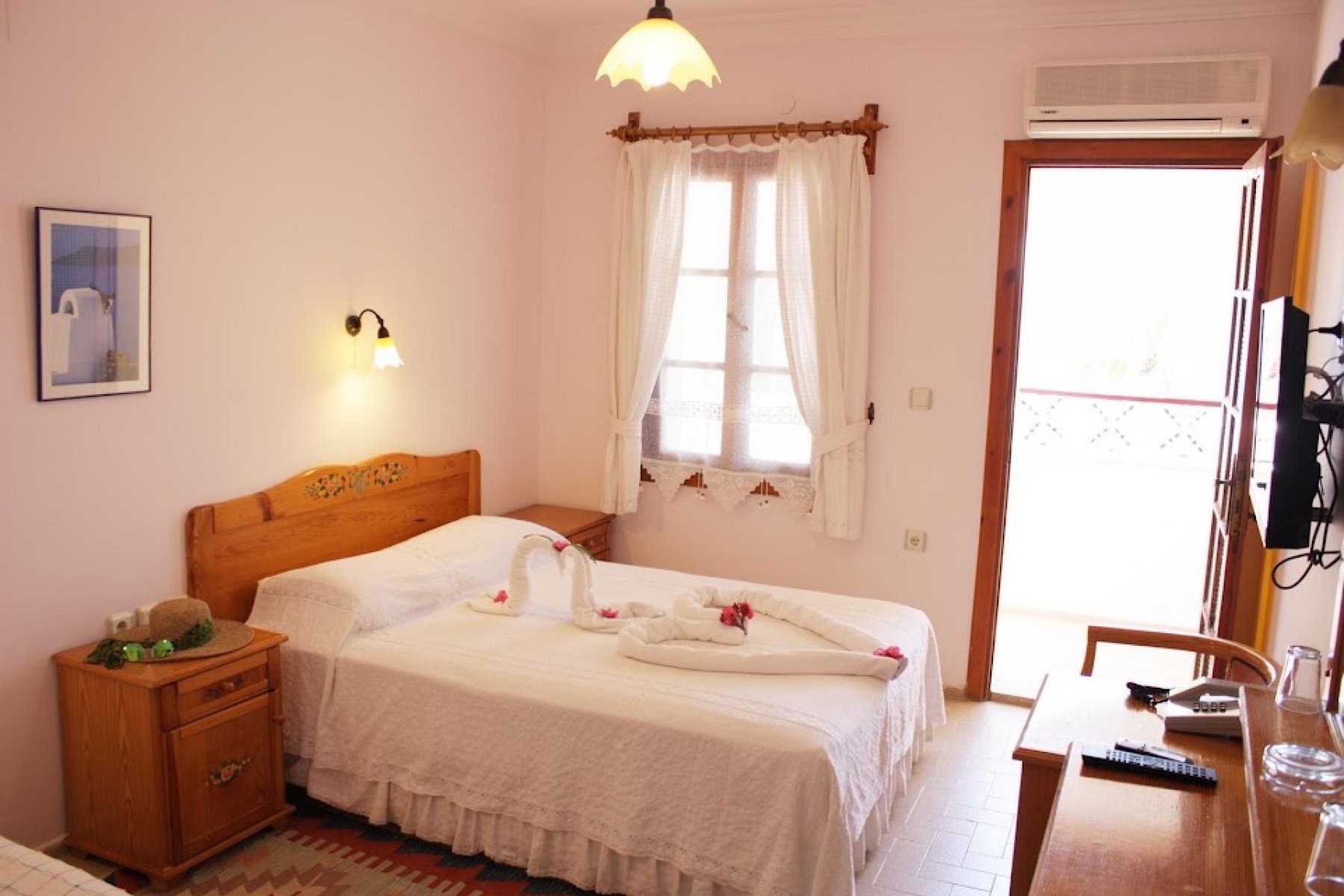 Bitez Denize Sıfır Toloman Otel 
