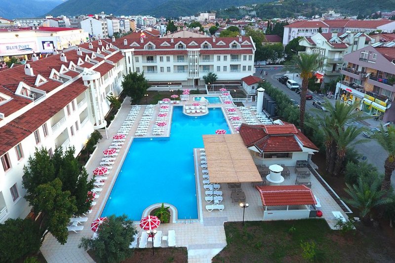 Club Koçer Apartment Çatı Kat 3 Kişilik Apart