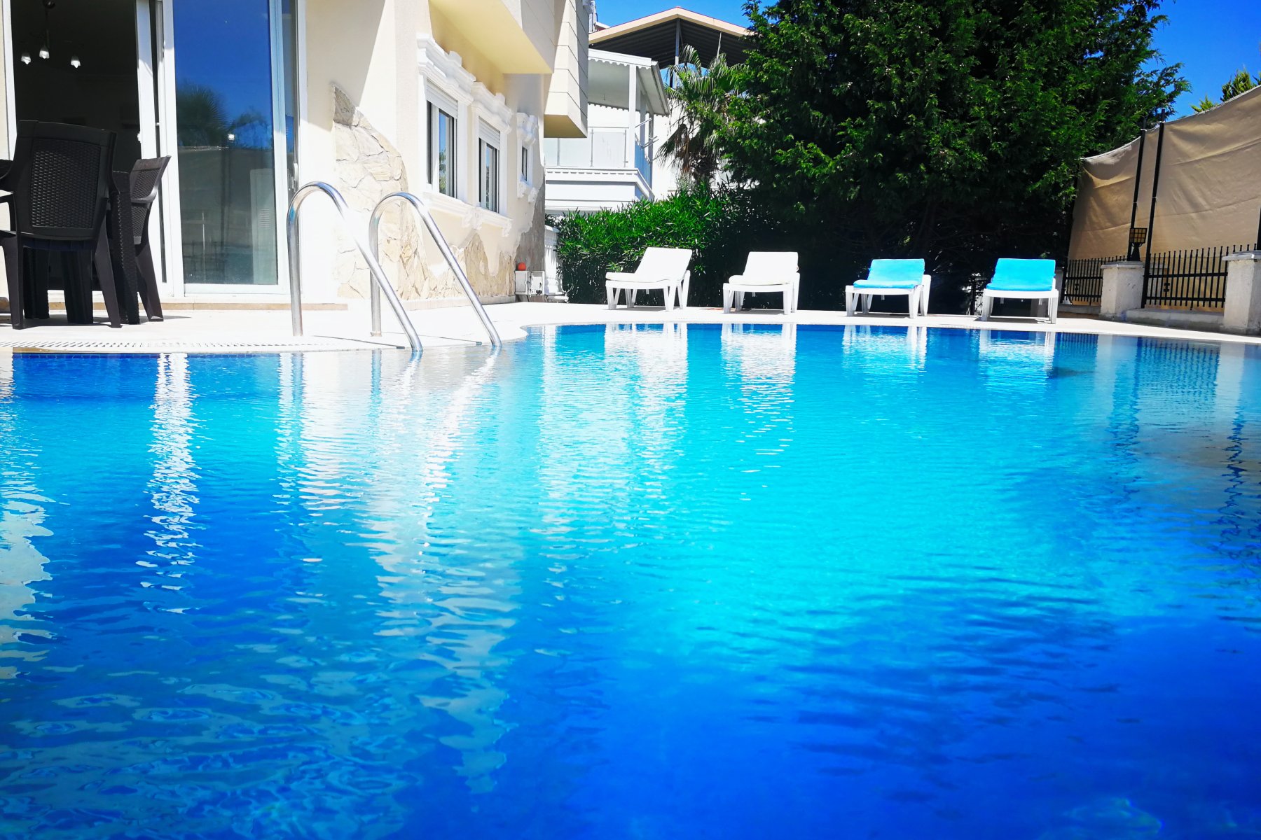 Antalya Belekte 3 Yatak Odalı Özel Havuzlu Villa 