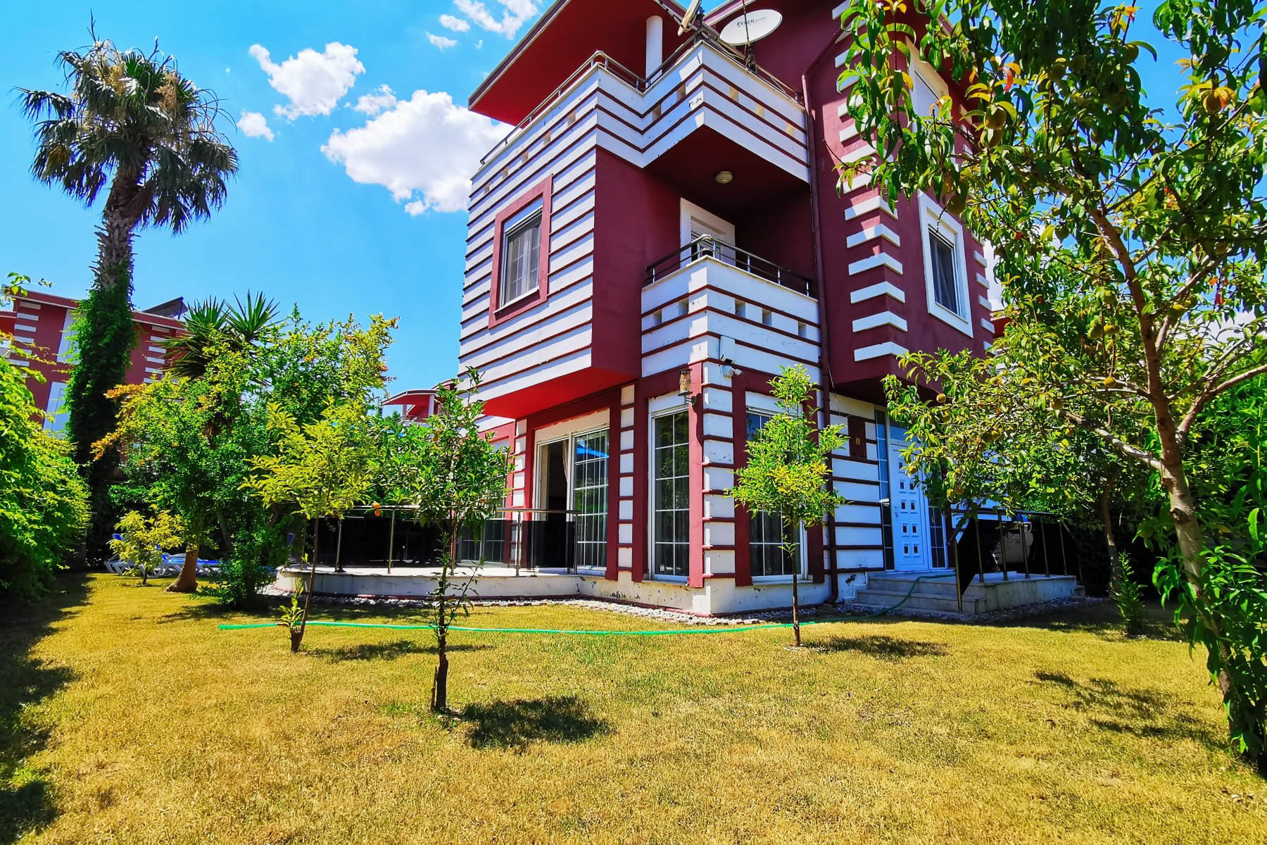 Antalya Belekte 3 Yatak Odalı Özel Havuzlu Jakuzili , Saunalı Villa 