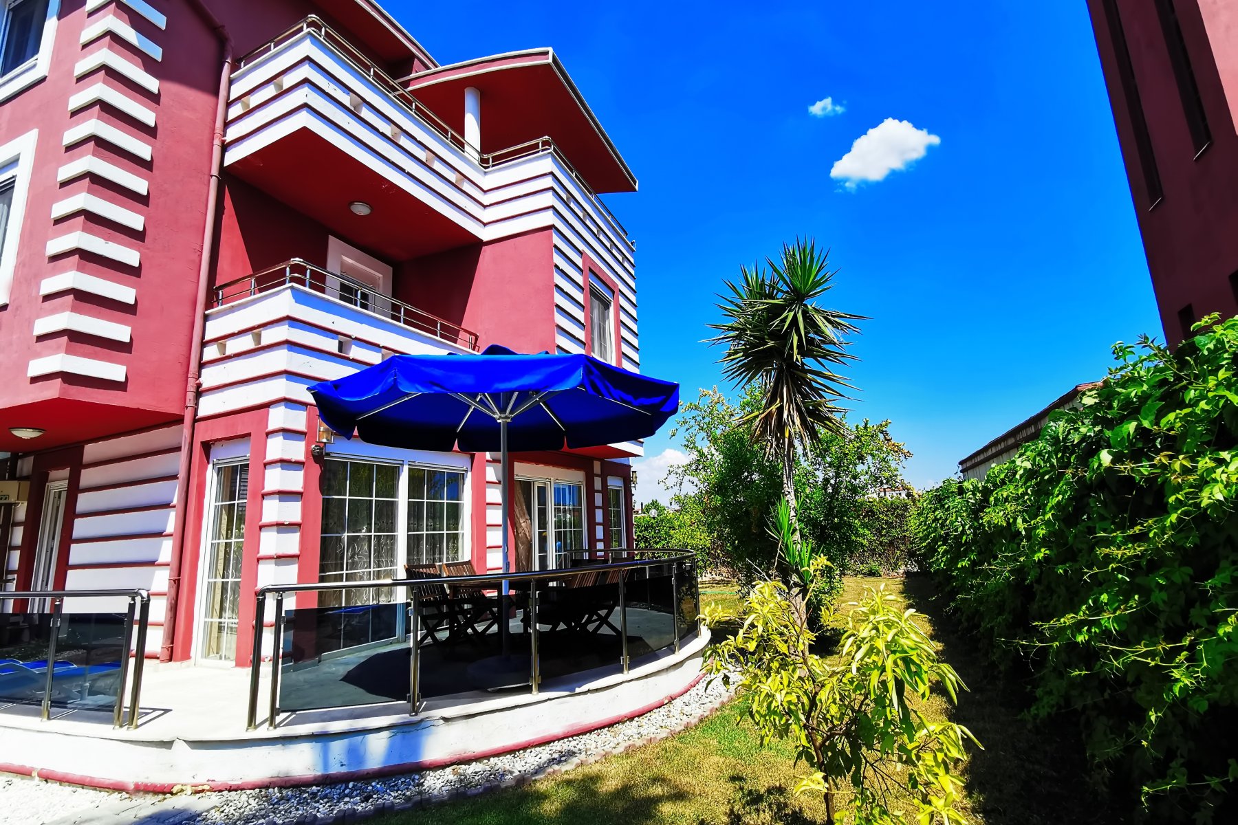 Antalya Belekte 3 Yatak Odalı Özel Havuzlu Jakuzili , Saunalı Villa 
