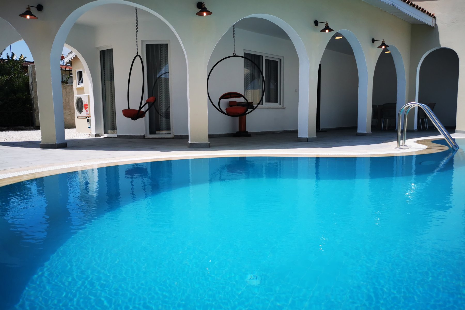 Antalya Belekte 3 Yatak Odalı Özel Havuzlu Villa 