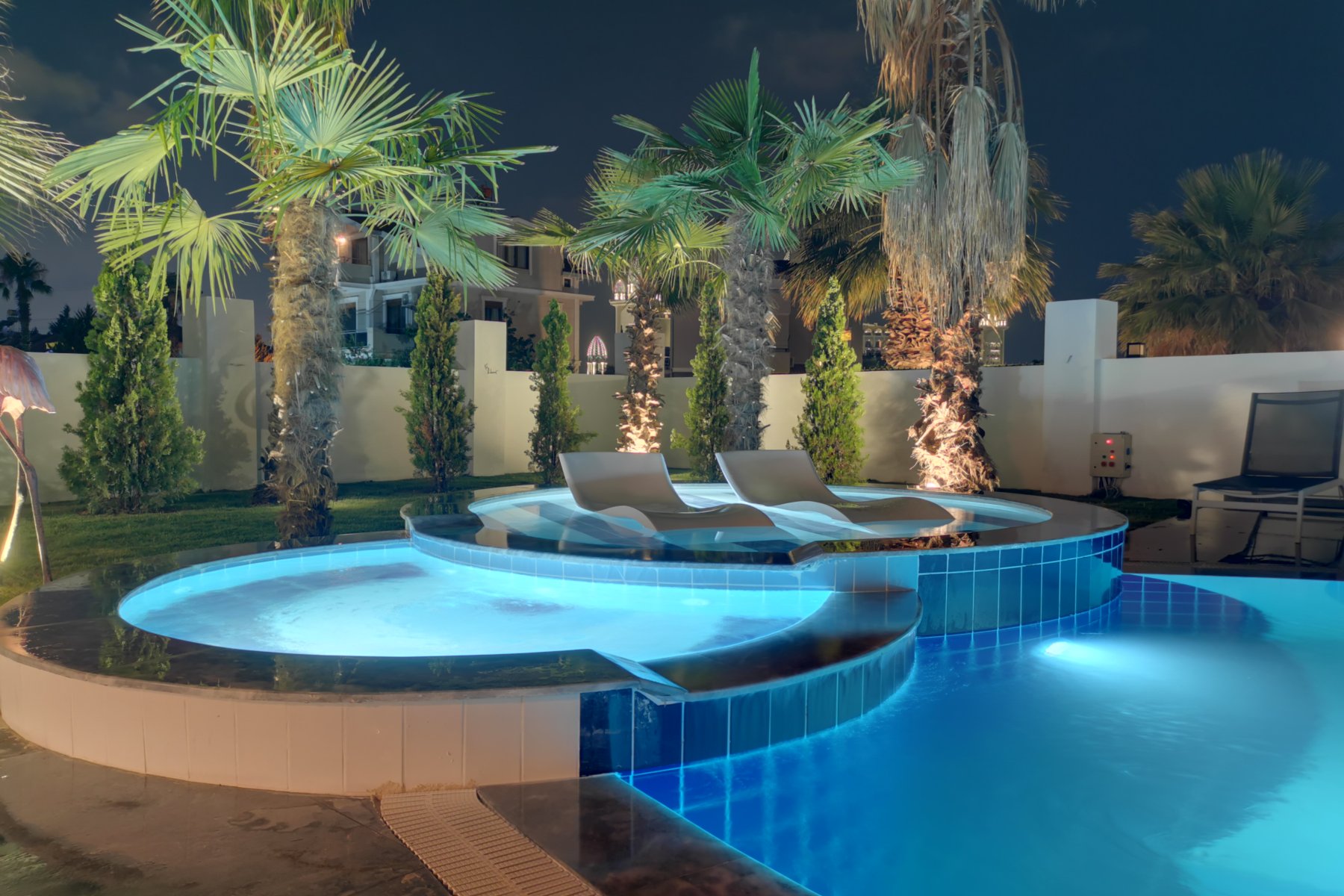 Antalya Belekte 3 Yatak Odalı Özel Havuzlu Jakuzili Villa 