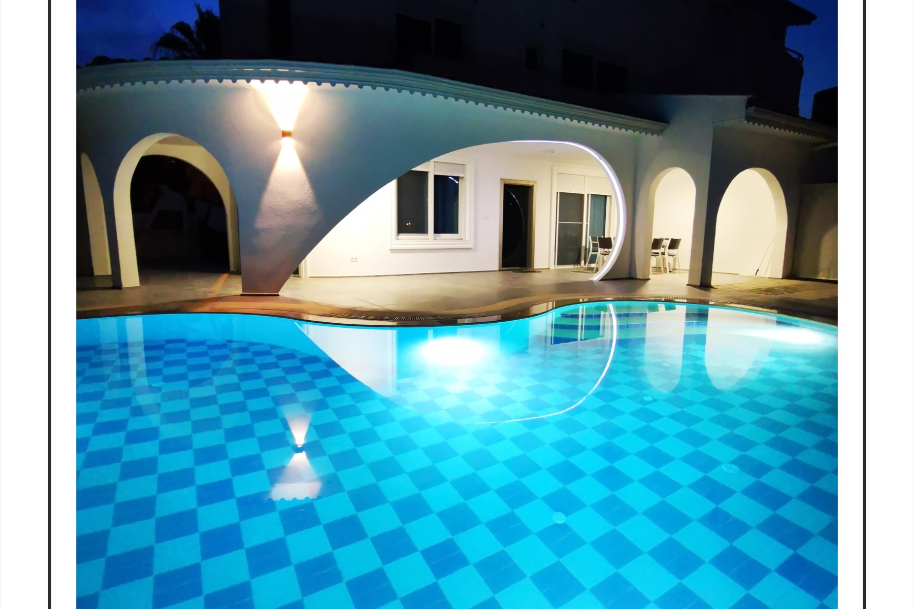 Antalya Belekte 3 Yatak Odalı Özel Havuzlu Jakuzili PREMIUM villa