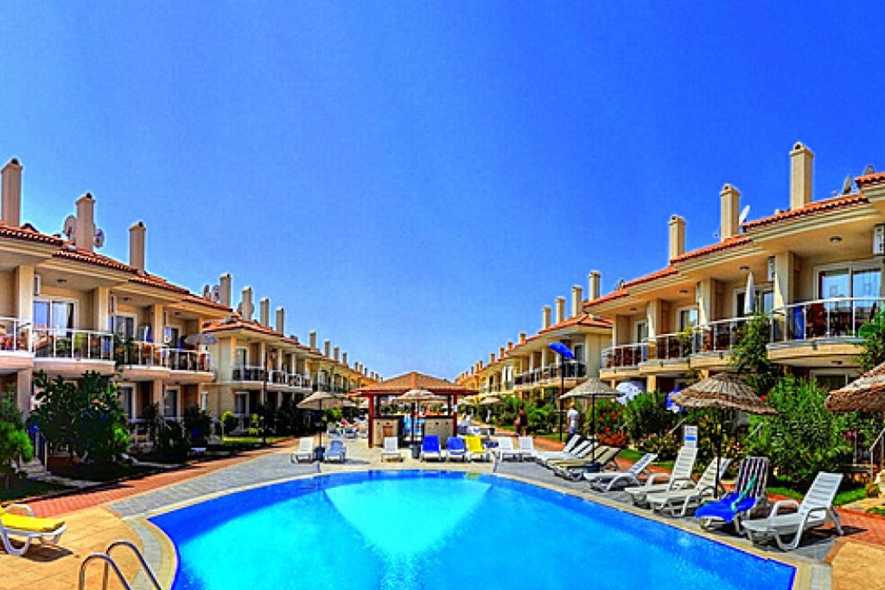 Fethiye Çalış Sahilde Denize Sıfır Daire